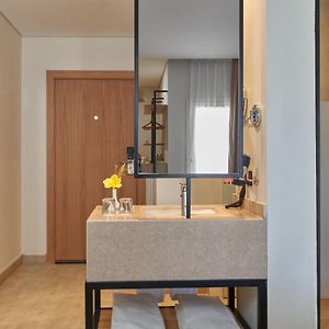 Premium Family Room